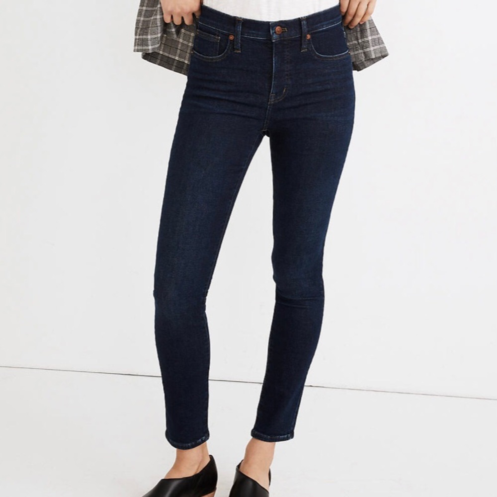 Madewell 9" Mid-Rise Skinny Jeans in Orland Wash